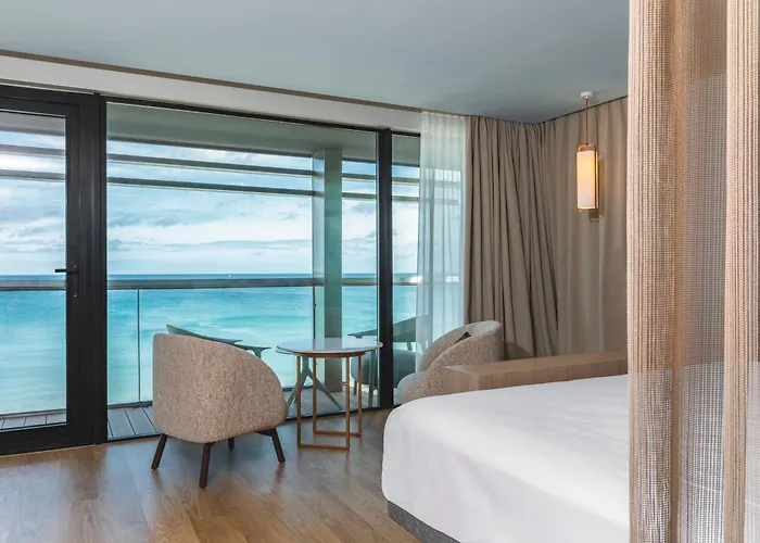 Oceania Saint Malo