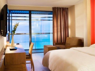 Hotel Oceania Malo