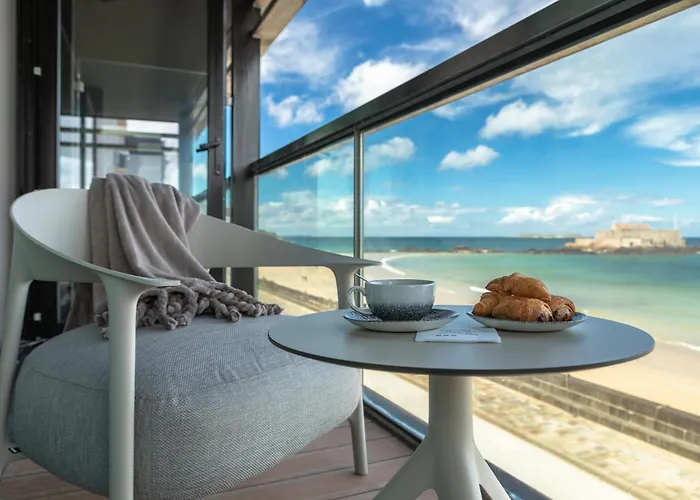 Oceania Saint Malo